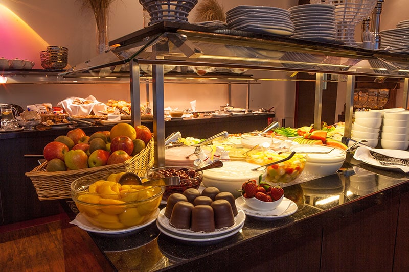 Hotel novina tillypark buffet