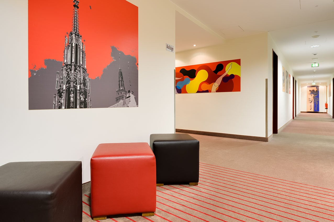 Novina hotel tillypark nuernberg hotelflur